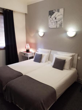 Hotel les Glycines  Прад